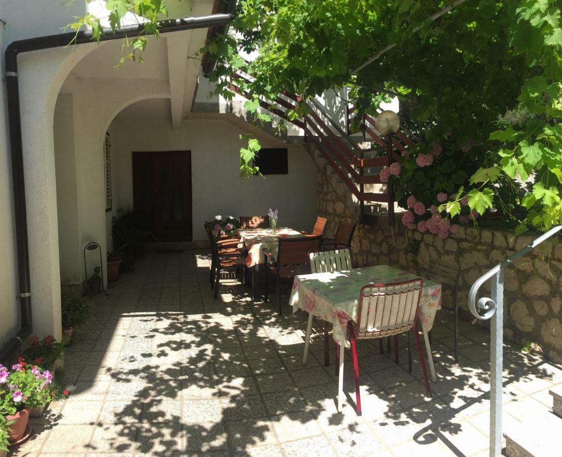 Apartments And Rooms Krstina Supetarska Draga Zewnętrze zdjęcie