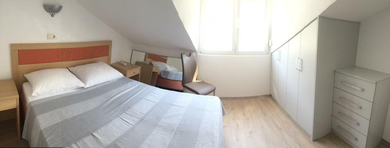 Apartments And Rooms Krstina Supetarska Draga Zewnętrze zdjęcie