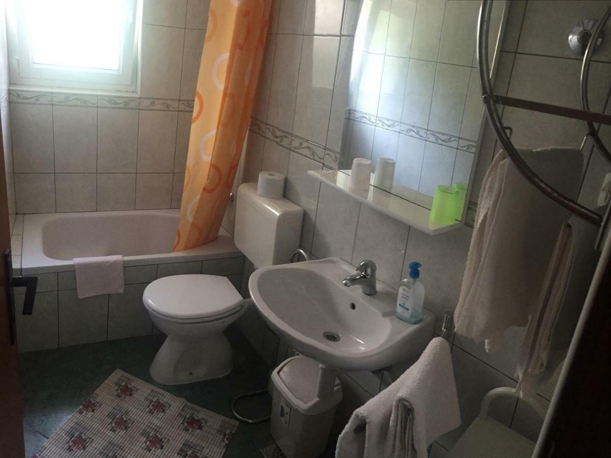 Apartments And Rooms Krstina Supetarska Draga Zewnętrze zdjęcie