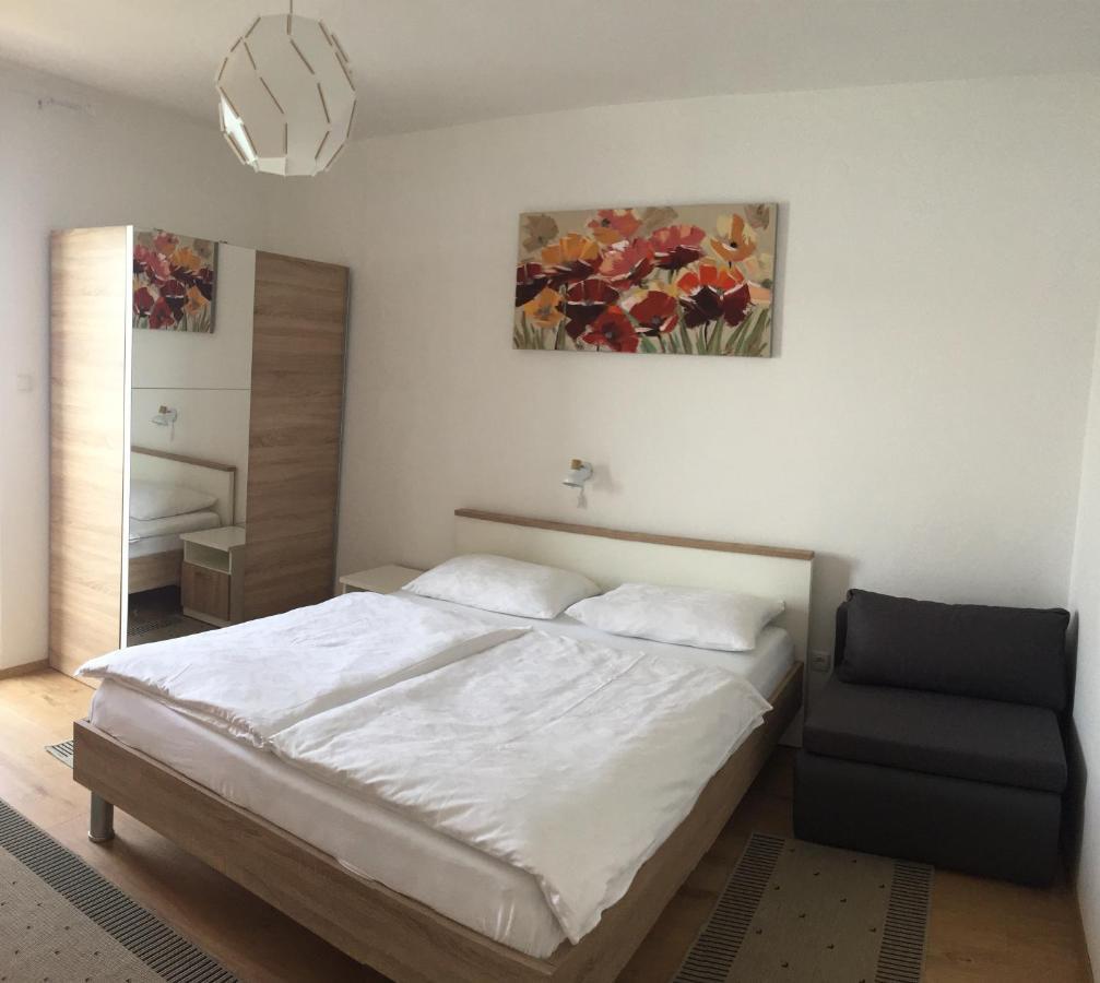Apartments And Rooms Krstina Supetarska Draga Zewnętrze zdjęcie